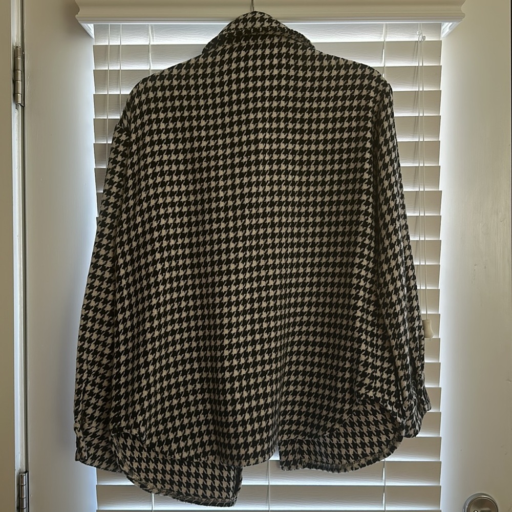 Lightweight Shacket - image 4